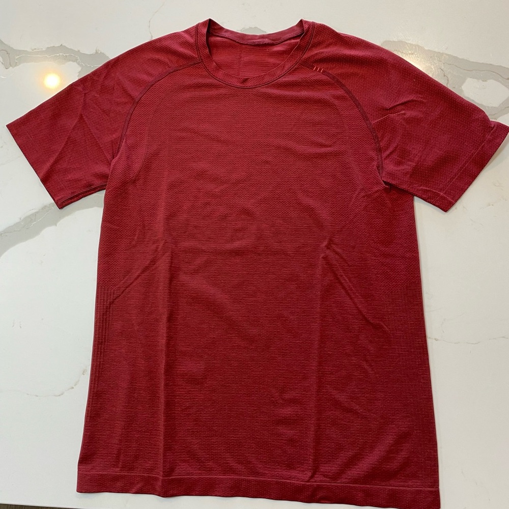 Lululemon metal vent sz S